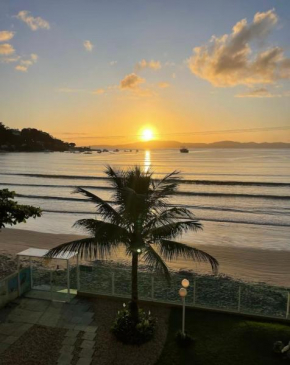 Apartamento Frente Mar Itapema
